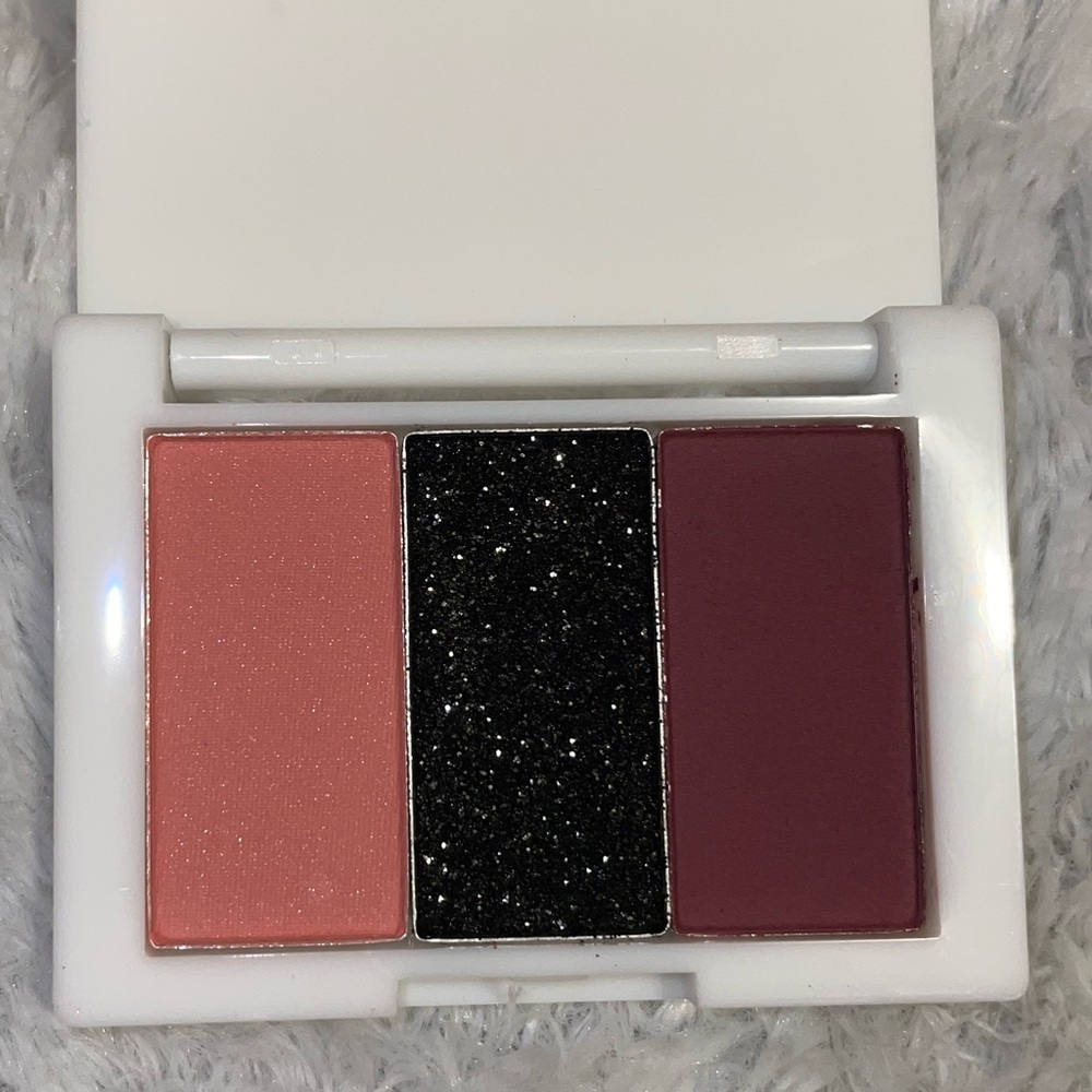 NEW Hipdot Pressed Pigment Trio: Hipdot X Nouveau Flower